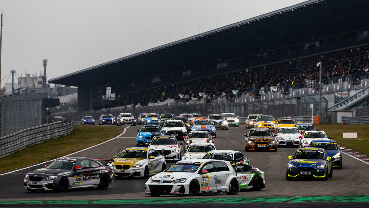 Nordschleife racing in XXL format: the 2025 calendar is here | ADAC
